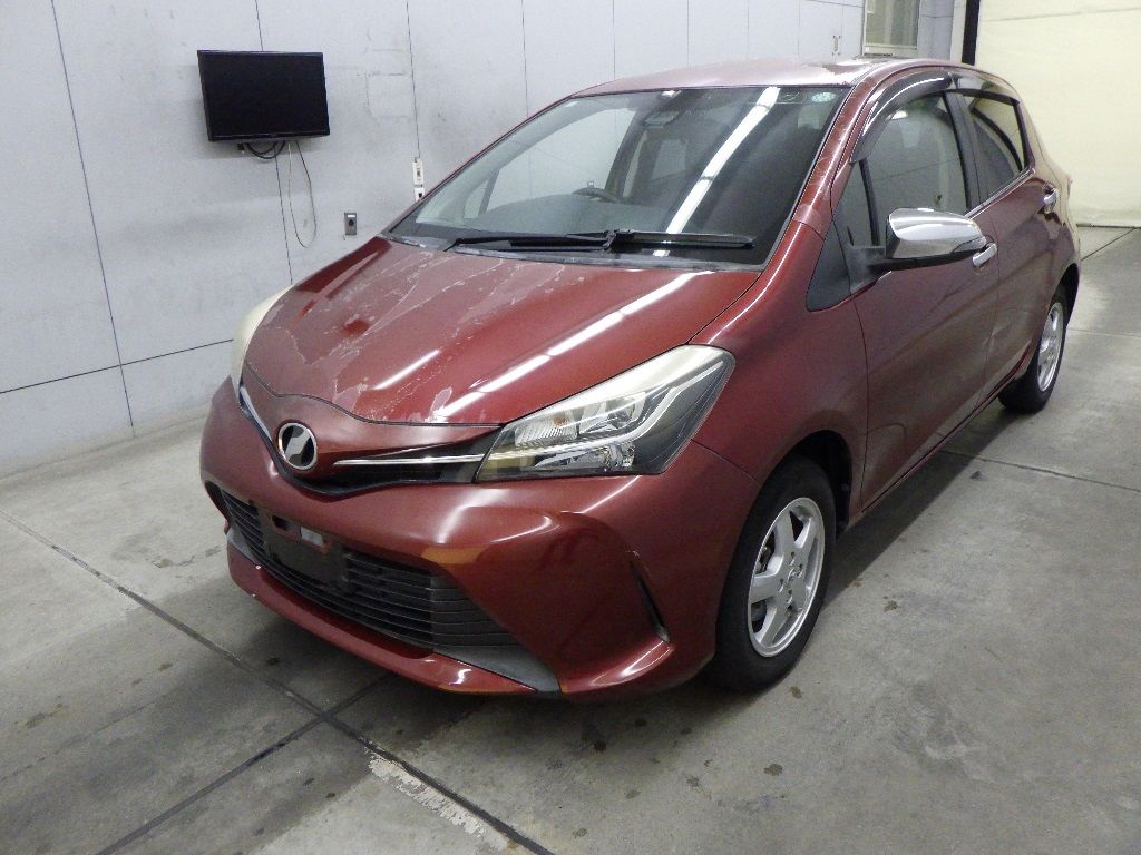2015 Toyota ヴィッツ 5HB ジュエラスマートストップパッケージ auction photo 4