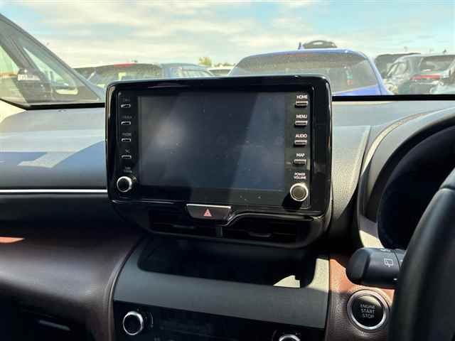 2022 Toyota Yaris Cross Z 4WD auction photo 6