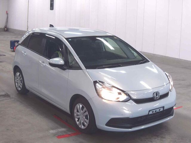 Japan Auction Vehicles 8 2023 Honda Fit ベーシック auction photo