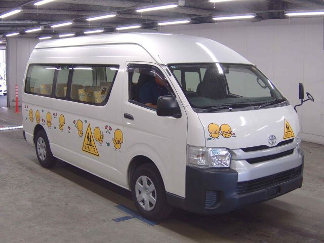 2016 Toyota Hiace 4WD Japan auction vehicle