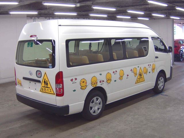 2016 Toyota Hiace 4WD auction photo 5