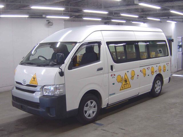 2016 Toyota Hiace 4WD auction photo 4