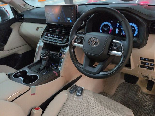 2025 Toyota Land Cruiser ZX 4WD auction photo 3
