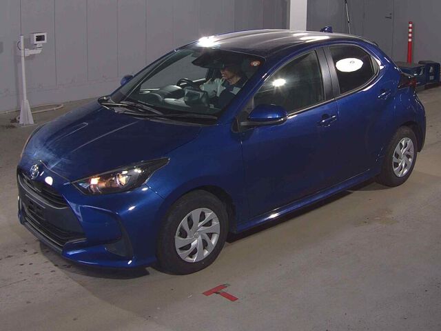 2022 Toyota Yaris Hybrid X auction photo 4