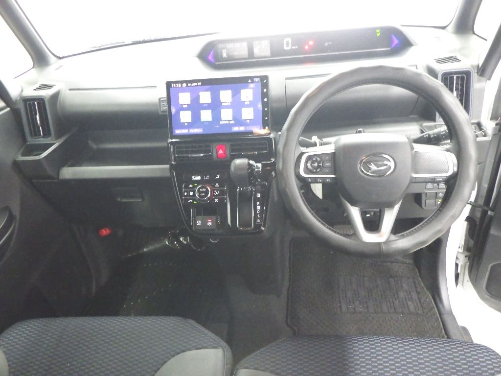 2023 Daihatsu Tanto Custom RS auction photo 3