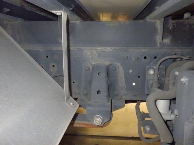 2020 Isuzu Elf Van auction photo 5