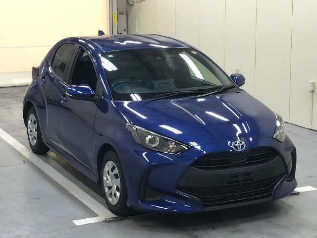 Japan Auction Vehicles 8 2021 Toyota Yaris HV X auction photo