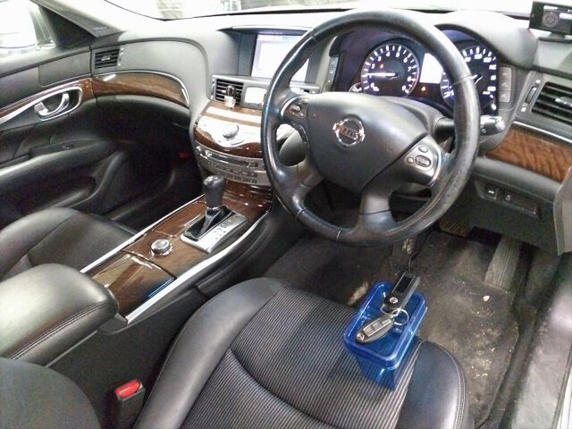 2014 Nissan Fuga 370GT FOUR 4WD auction photo 3