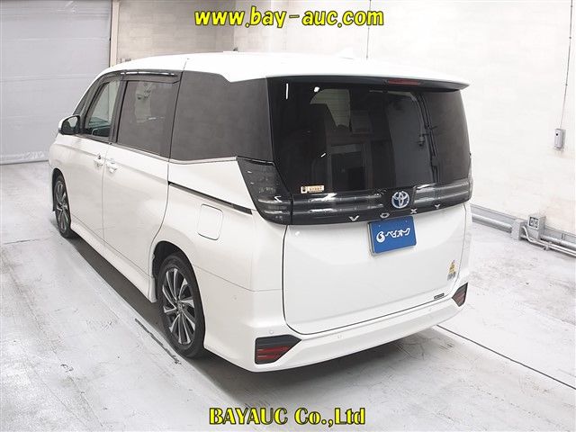 2022 Toyota Voxy ハイブリッドS-Z auction photo 2