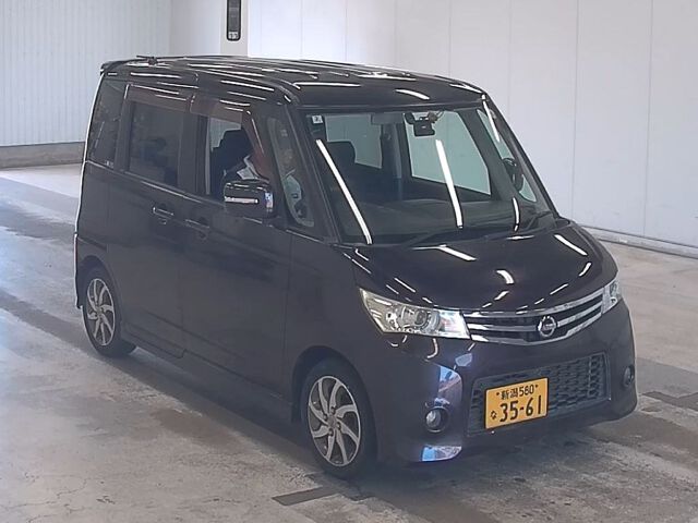 2010 Nissan Roox ハイウェイスター Japan auction vehicle