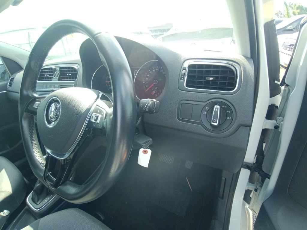 2017 Volkswagen VW ポロ TSIコンフォートライン マイスター auction photo 9