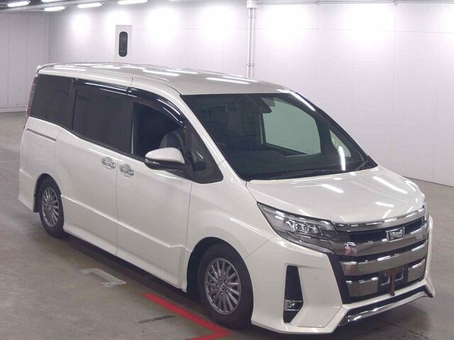 2019 Toyota Noah SI WXB 2 Japan auction vehicle