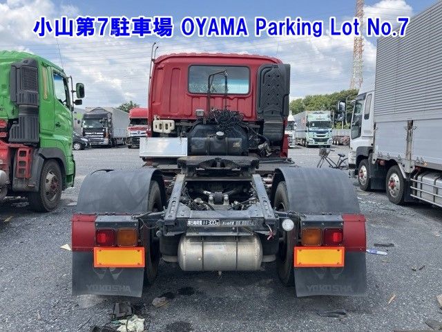 2010 Isuzu Giga トラクター auction photo 2
