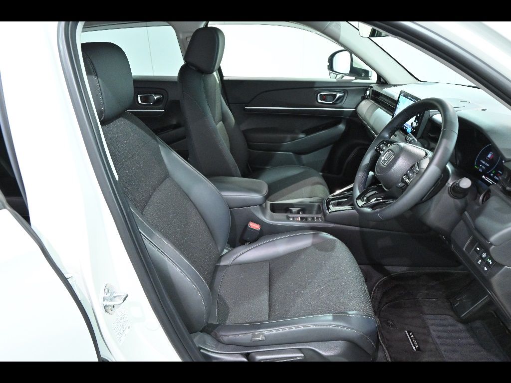 2023 Honda Vezel e:HEV Z auction photo 6