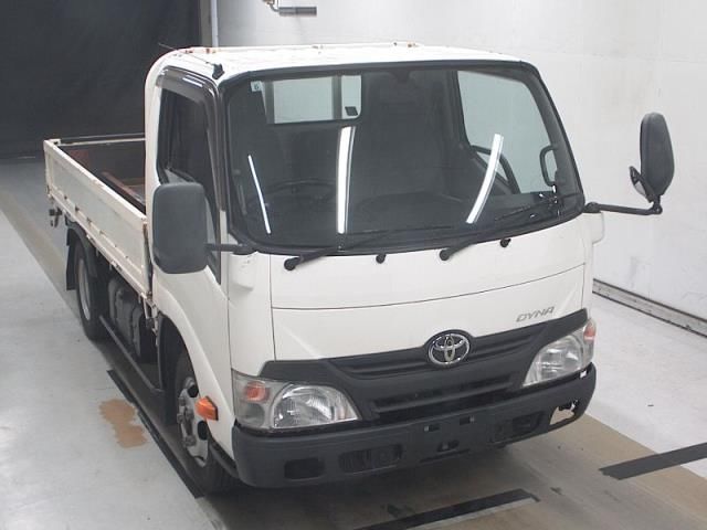 2015 Toyota Dyna フルジャストロー Japan auction vehicle