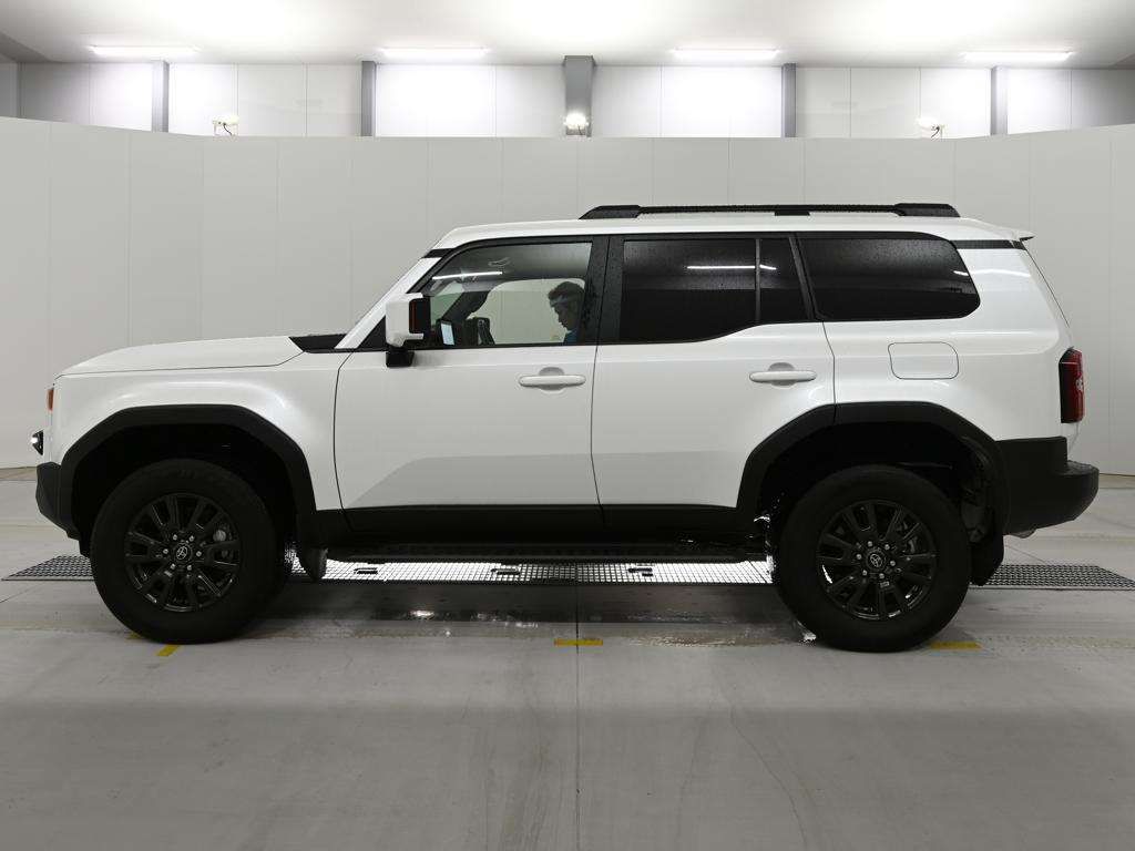 2025 Toyota Land Cruiser 250 VX 4WD auction photo 4