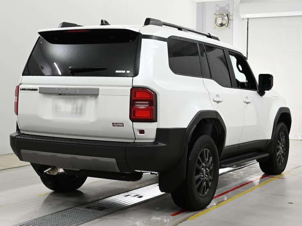 2025 Toyota Land Cruiser 250 VX 4WD auction photo 2