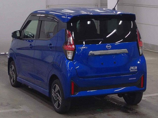 2025 Nissan Dayz Highway Star X Propa 4WD auction photo 2