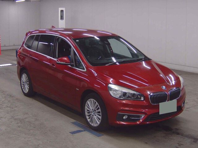 2017 BMW 2 Series 218D Gran Tour Rag Japan auction vehicle