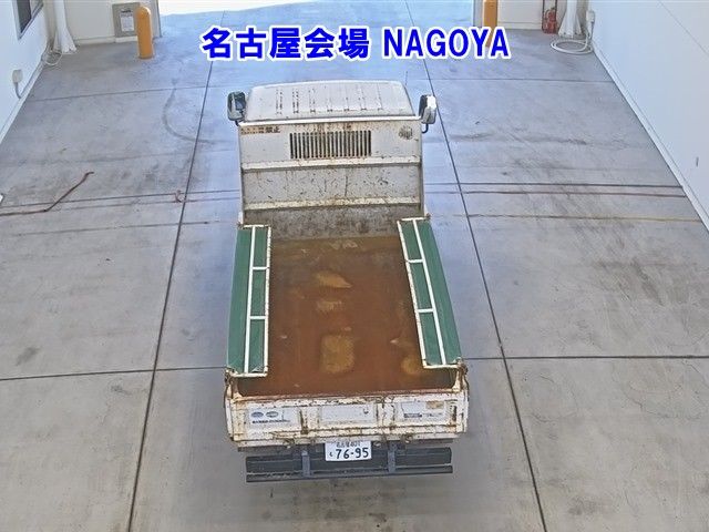 2012 Isuzu Elf dump auction photo 3