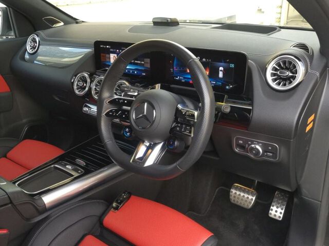 2024 Mercedes-Benz GLA-Class GLA35 4マチック 4WD auction photo 3