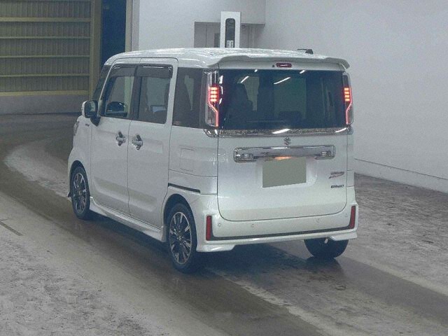 2022 Suzuki Spacia Hybrid XS TB auction photo 2