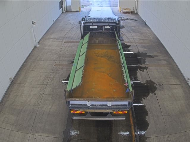 2013 Isuzu Giga dump auction photo 3