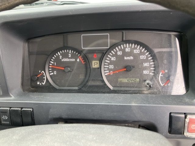 2018 Isuzu Elf dump auction photo 4