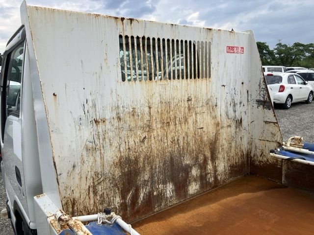 2018 Isuzu Elf dump auction photo 10
