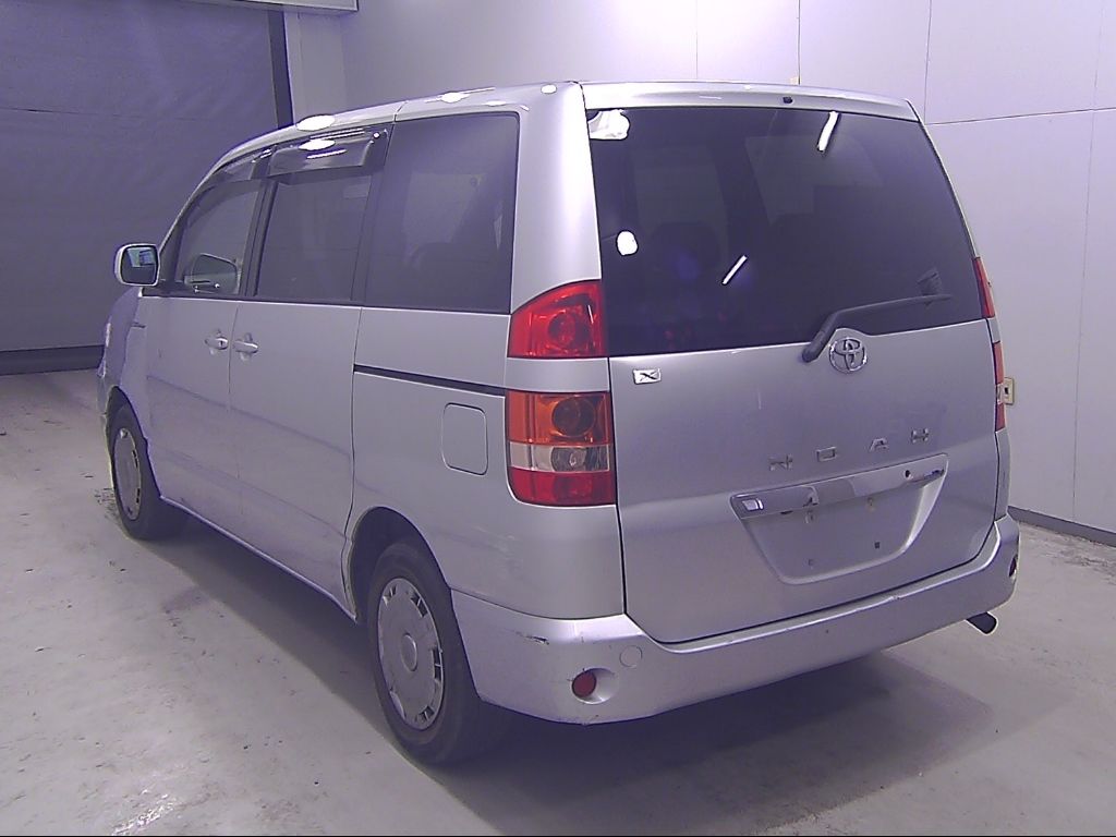 2004 Toyota Noah X Elceo Edition auction photo 5