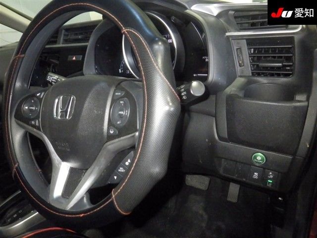 2018 Honda Fit 13G L ホンダセンシング auction photo 5