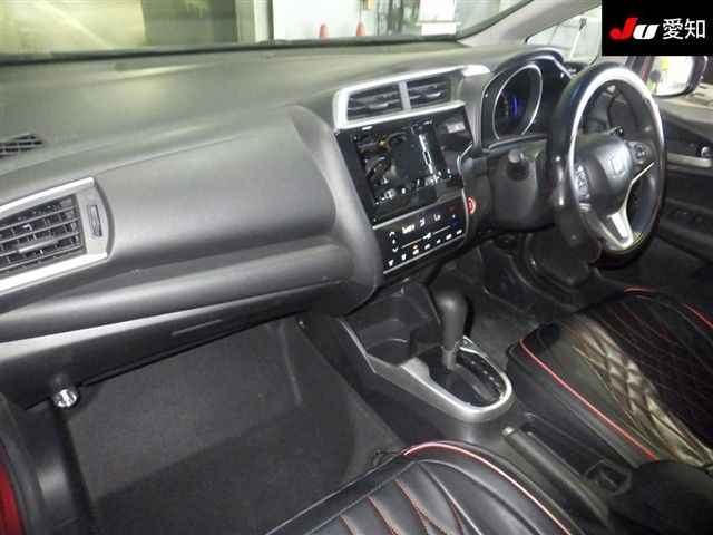 2018 Honda Fit 13G L ホンダセンシング auction photo 3