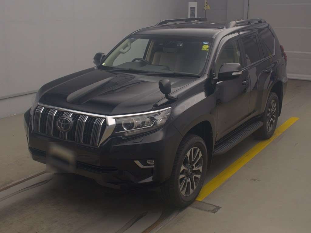 Japan Auction Vehicles 4 2021 Toyota Land Cruiser Prado TX Lパッケージ 4WD auction photo