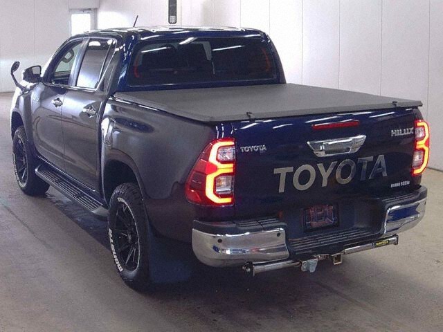 2021 Toyota Hilux Z 4WD auction photo 2