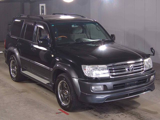 Japan Auction Vehicles 8 2005 Toyota Land Cruiser 100 VX-LTD Touring 4WD auction photo