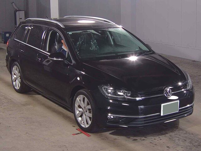 Japan Auction Vehicles 8 2018 Volkswagen ゴルフヴァリアント TSIハイライン auction photo