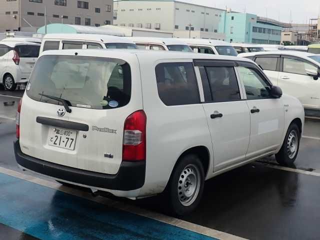 2020 Toyota Probox DX Comfort (Hybrid Vehicle) auction photo 2