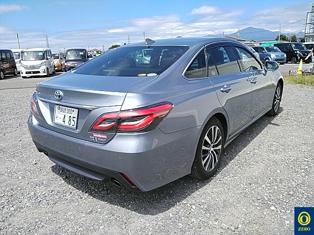 2018 Toyota クラウン SED auction photo 4