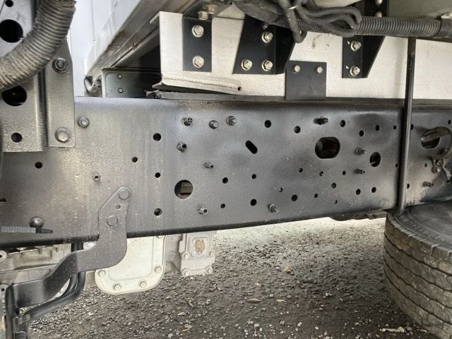 2018 Hino Ranger アルミウイング ワイド auction photo 11