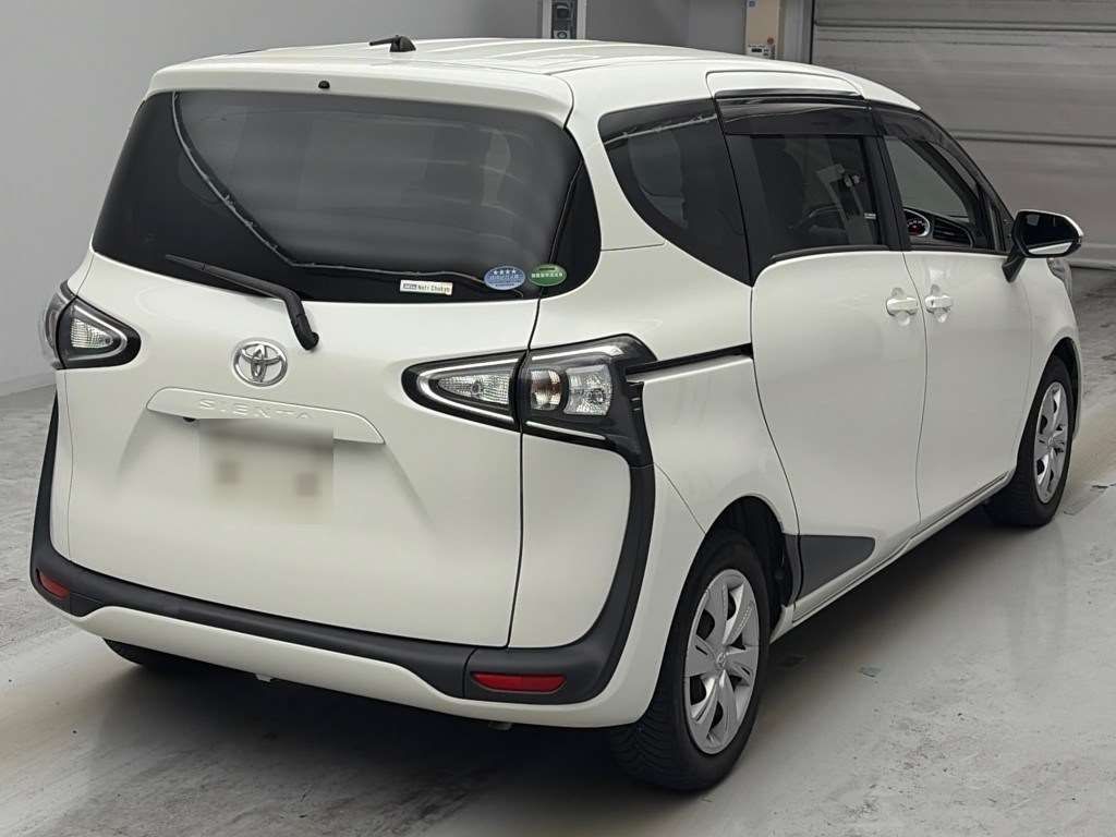 2019 Toyota Sienta Fanbase G auction photo 2