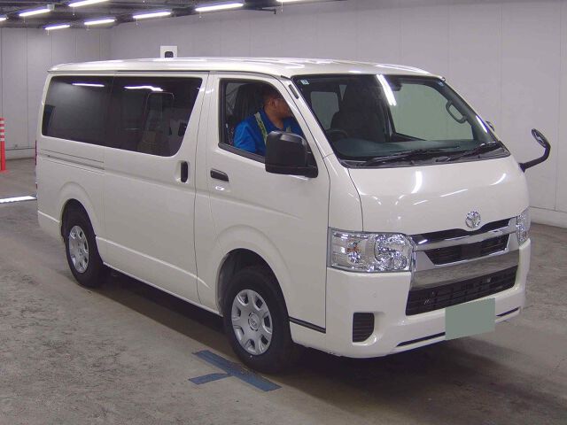2026 Toyota Hiace ロングDX GLパッケ 4WD Japan auction vehicle