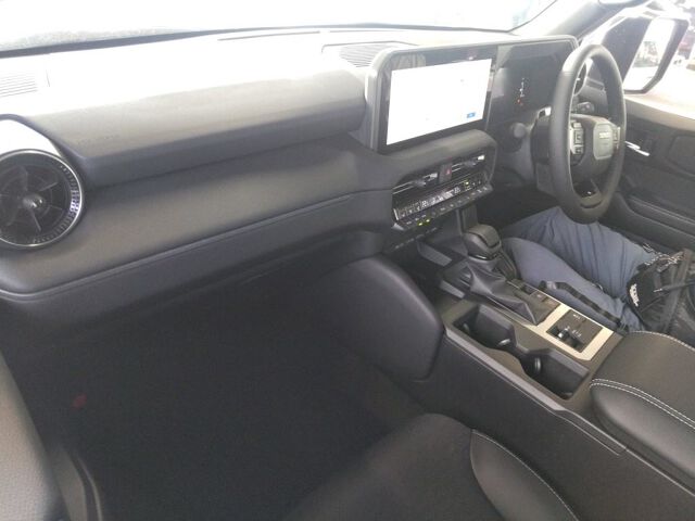 2025 Toyota Land Cruiser 250 VX 4WD auction photo 3
