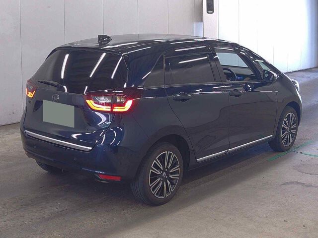 2021 Honda Fit EHEVリュクス 4WD auction photo 5