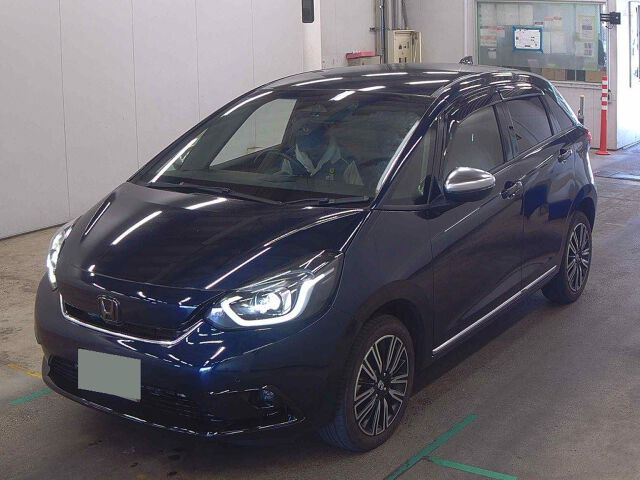 2021 Honda Fit EHEVリュクス 4WD auction photo 4