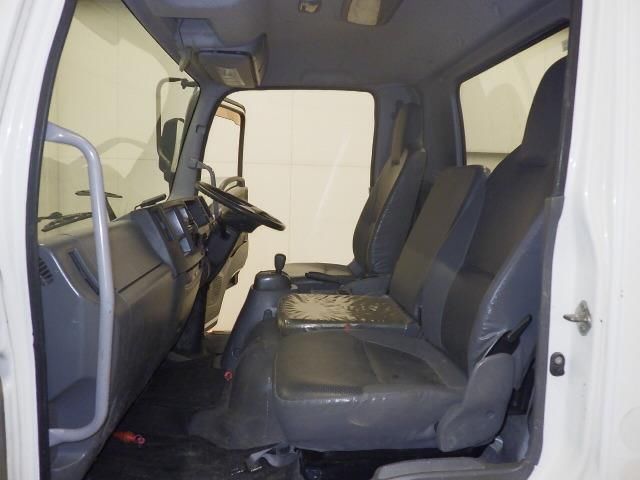 2011 Isuzu Forward クレーン付 auction photo 8