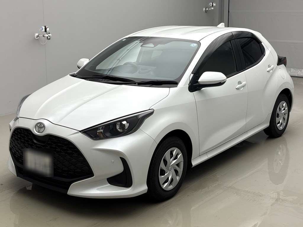 2025 Toyota Yaris G Japan auction vehicle