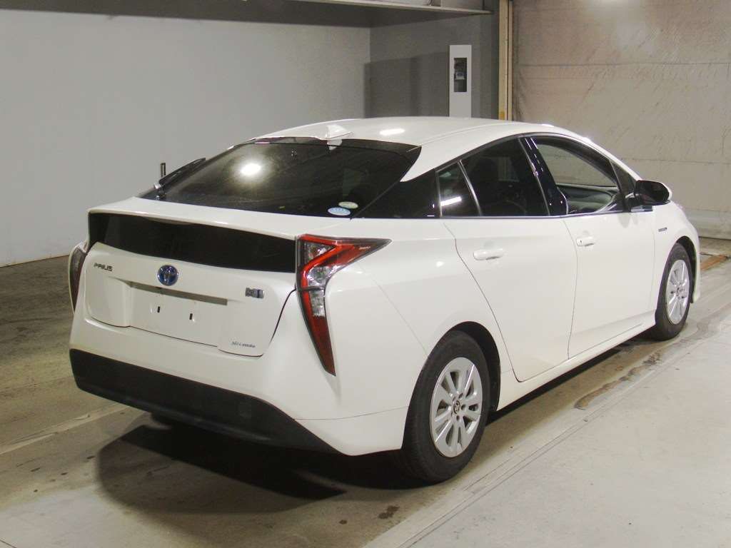 2016 Toyota Prius S auction photo 2