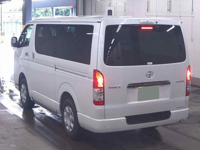 2026 Toyota Hiace LスーパーGLダーク2 4WD auction photo 2