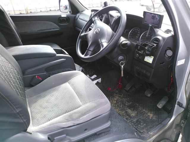 2011 Nissan Caravan キャンピング auction photo 3