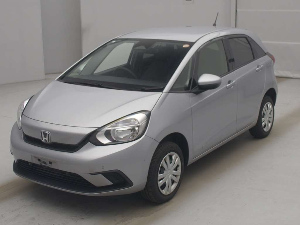 2022 Honda Fit ベーシック 4WD Japan auction vehicle